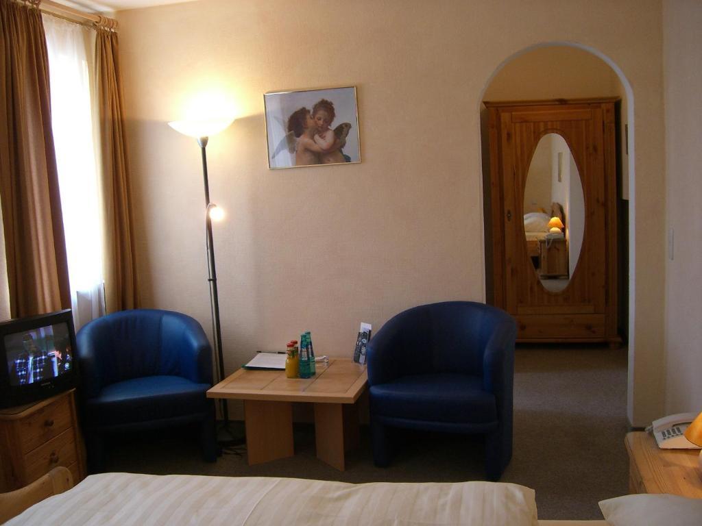 Hotel Simon Ґаутінґ Екстер'єр фото