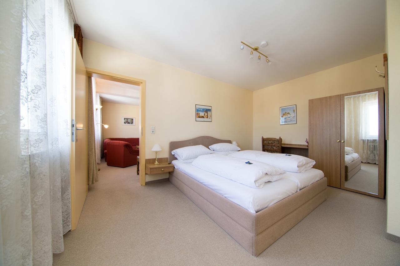Hotel Simon Ґаутінґ Екстер'єр фото