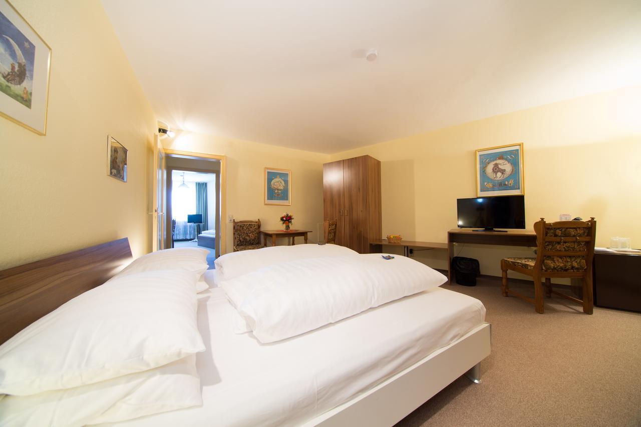 Hotel Simon Ґаутінґ Екстер'єр фото