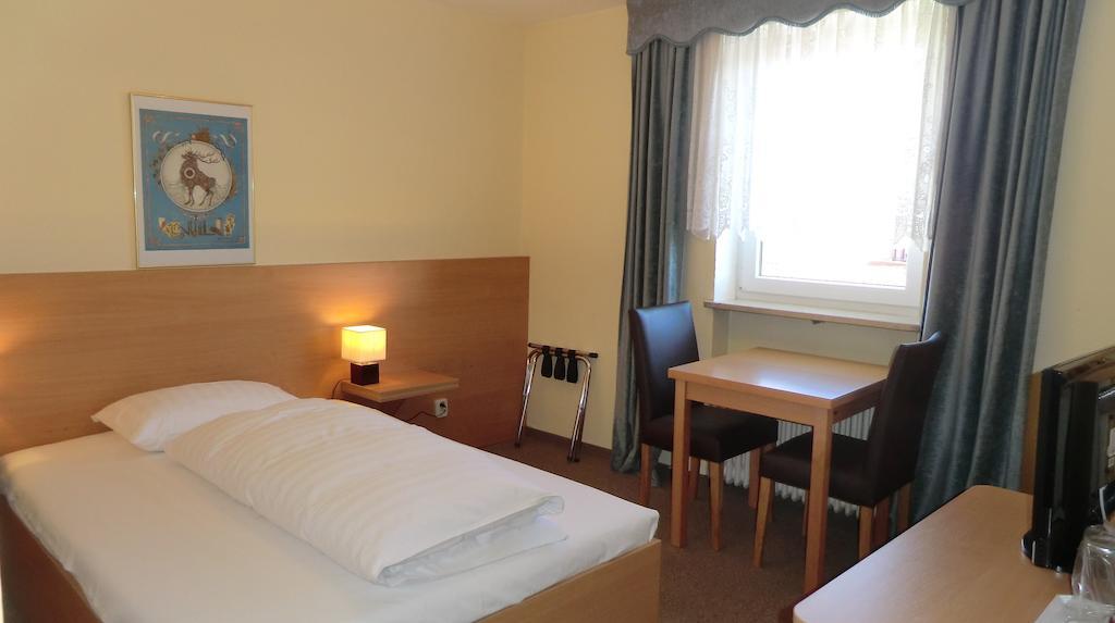 Hotel Simon Ґаутінґ Номер фото