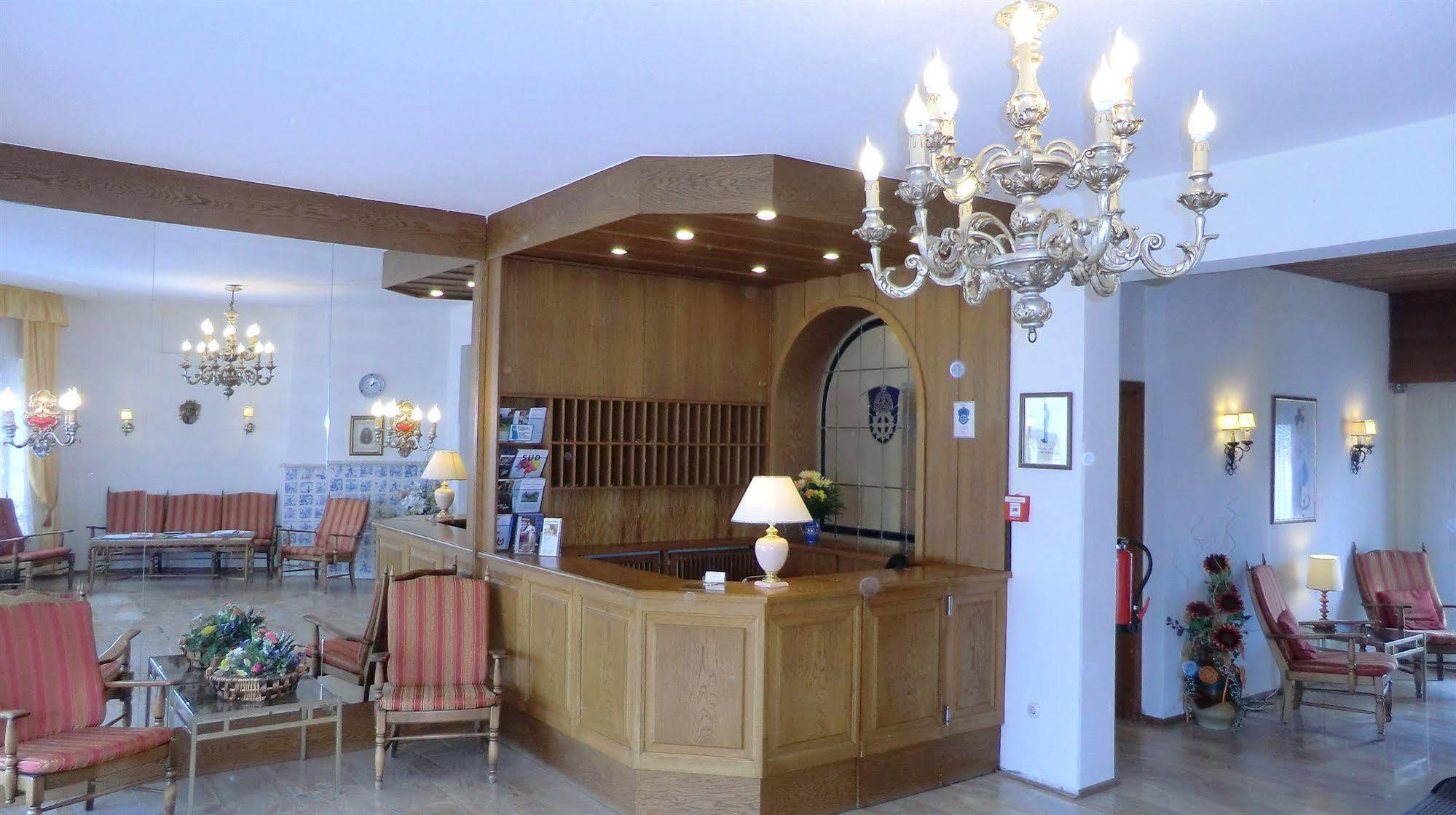 Hotel Simon Ґаутінґ Екстер'єр фото