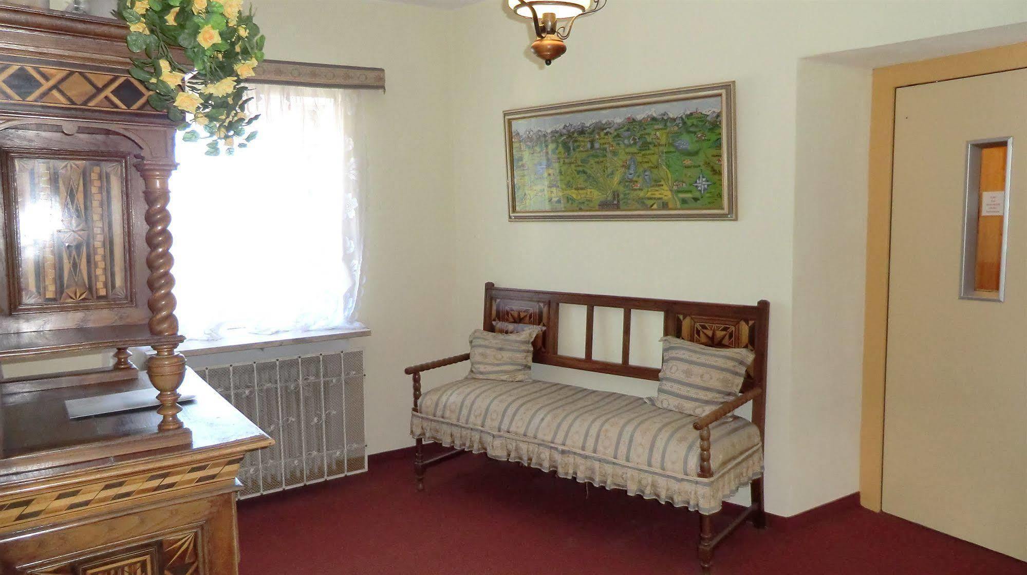 Hotel Simon Ґаутінґ Екстер'єр фото